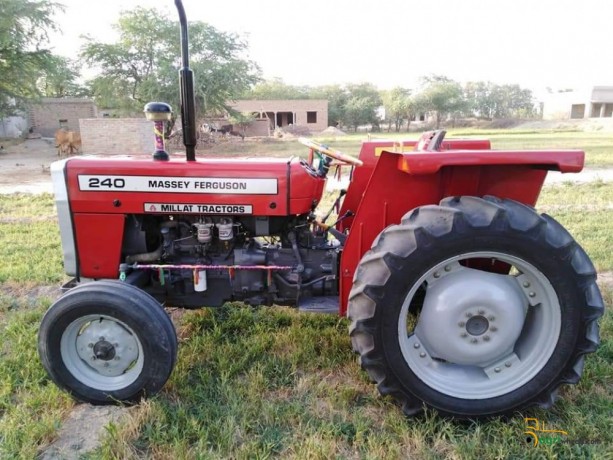 massey-240-big-0